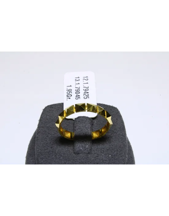 22 Ayar Altın Yüzük Piramit Model 1.95 GR ALY6672