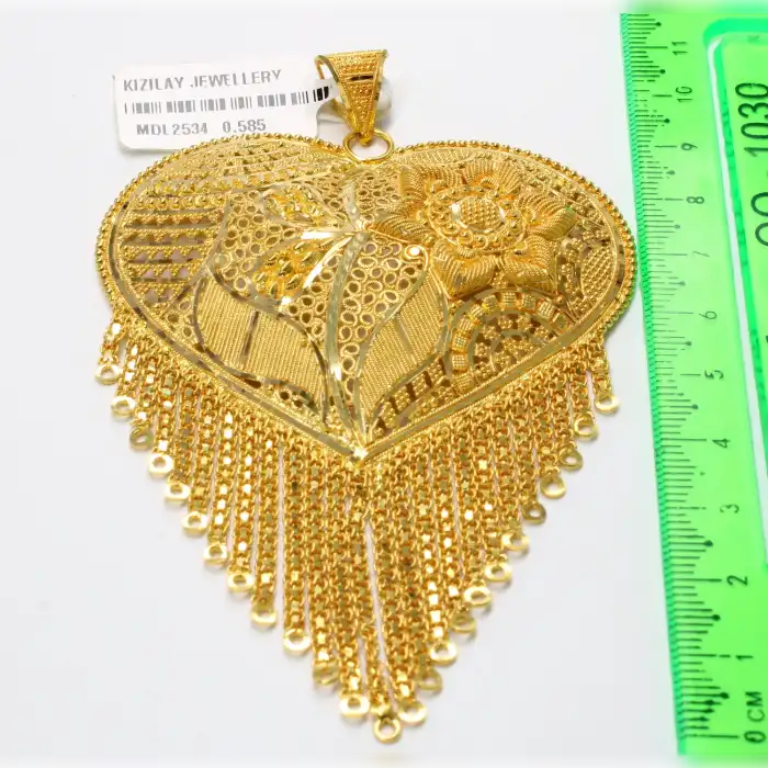 14 Ayar Çiçek Desenli Kolye Ucu