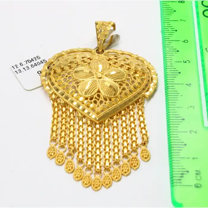 14 Ayar Papatya Desenli Püsküllü Kolye Ucu