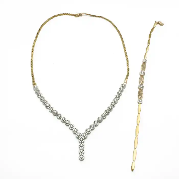 14 Ayar Taşlı Kar Tanesi Kolye