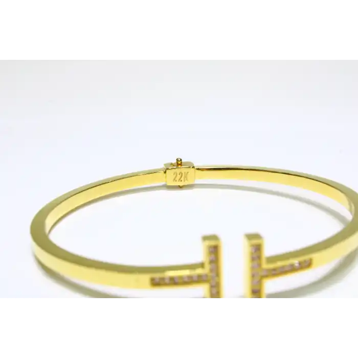 22 Ayar Altın T Modeli Taşlı Kelepçe Bilezik 11.81 GR KLP2136