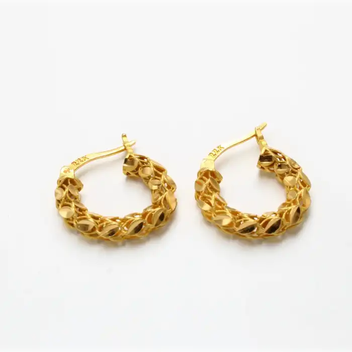 22 Ayar Başak Model Küpe