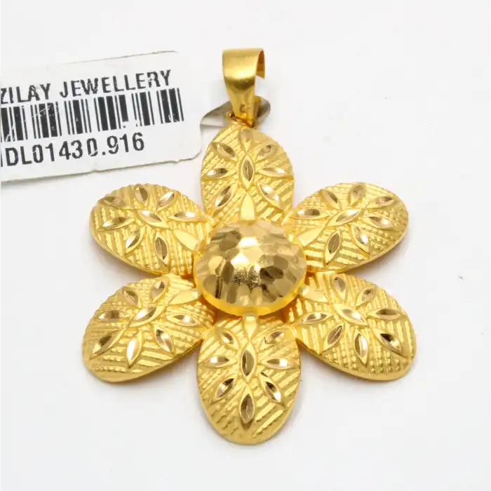 22 Ayar Papatya Kolye Ucu