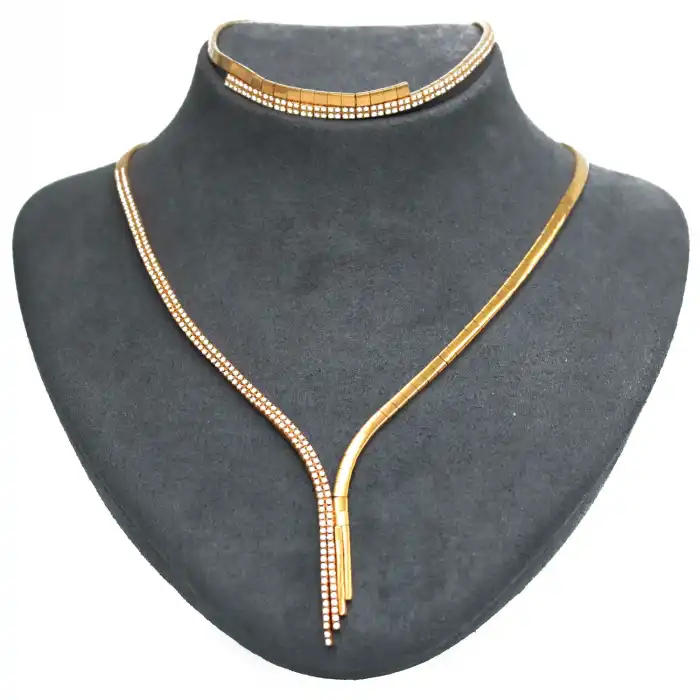 22 Ayar Taşlı Düz Set