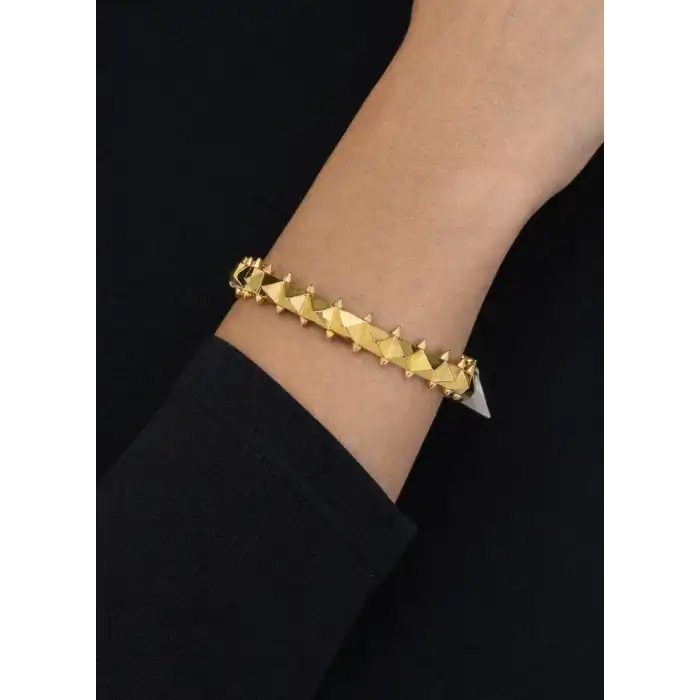 22 Ayar Altın Dikenli Piramit Modeli Kelepçe Bilezik 16.53 GR KLP2188