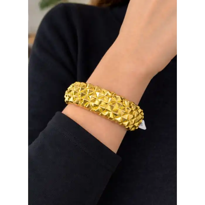 22 Ayar Altın Piramit Modeli Kelepçe Bilezik 15.09 GR KLP0905