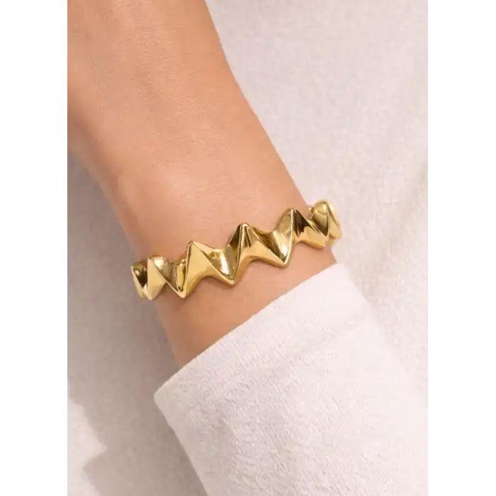 22 Ayar Altın Zikzak Modeli Kelepçe Bilezik 12.01 GR KLP1111