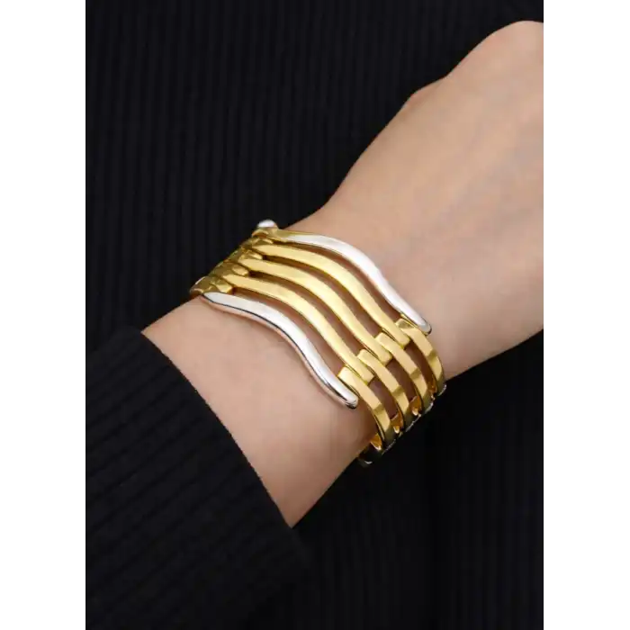 14 Ayar Altın 5 Sıralı Gold & Silver Renkli Sarmal Kaburga Kelepçe Bilezik 22.36 GR