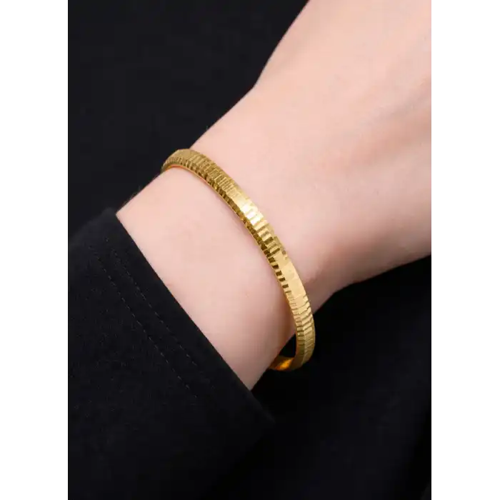 22 Ayar Altın Çizgili Aynalı Model Bilezik 15.76GR