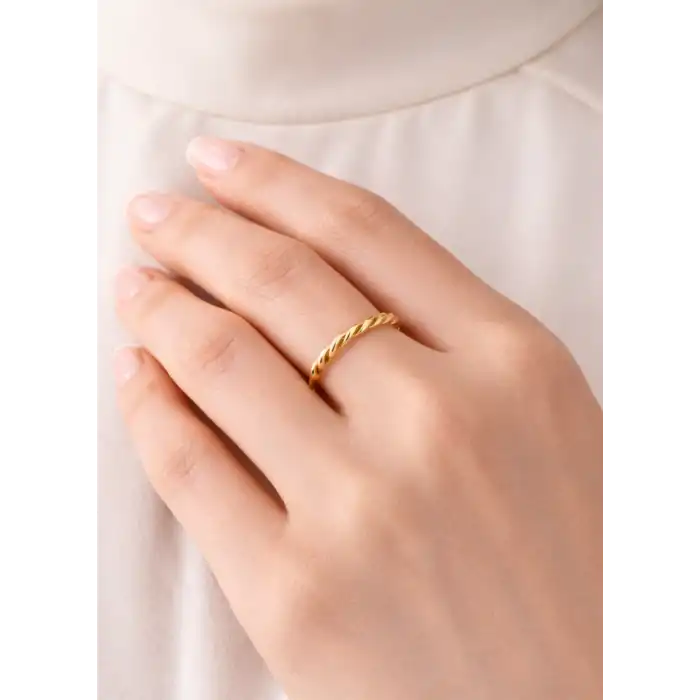 22 Ayar Altın Yüzük Sarmal Model 1.39GR YZK6215