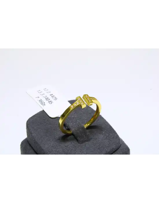 22 Ayar Altın Yüzük Taşlı T Modeli 2.36 GR YZK6341