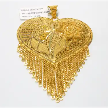 14 Ayar Çiçek Desenli Kolye Ucu