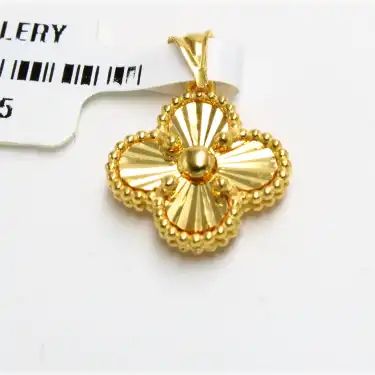 14 Ayar Dorikalı Yonca Model Kolye Ucu