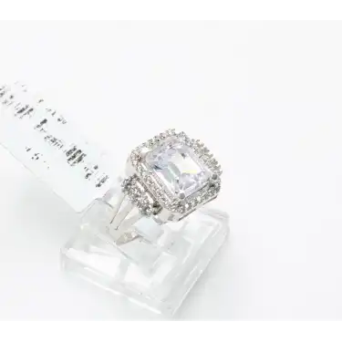 14 Ayar Taşlı Baget Yüzük