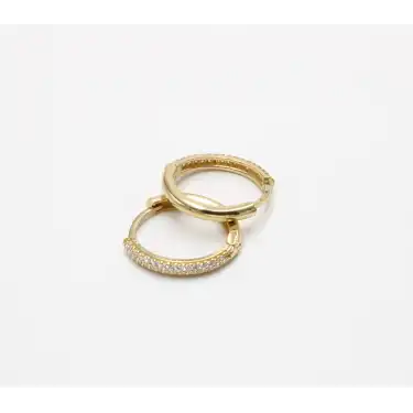 14 Ayar Taşlı Yeşil Renk Halka Küpe