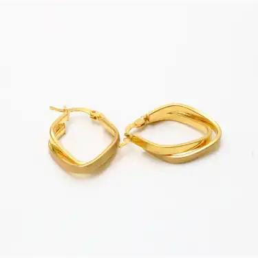 22 Ayar Oval Üçgen Küpe