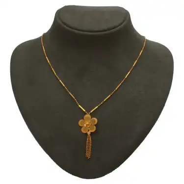 22 Ayar Papatya Kolye