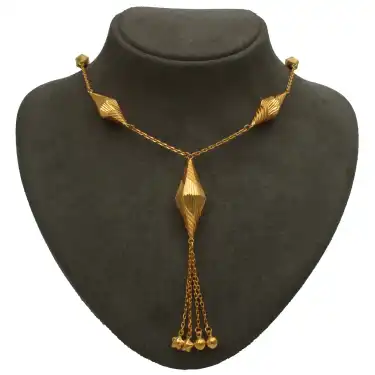 22 Ayar Piramit Obje Kolye