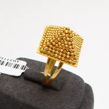 22 Ayar Tane Dorika Piramit Yüzük