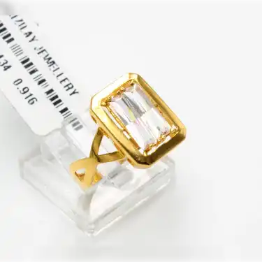 22 Ayar Taşlı Baget Yüzük