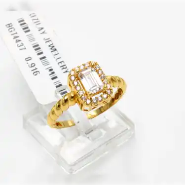 22 Ayar Taşlı Baget Yüzük