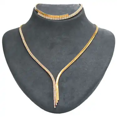 22 Ayar Taşlı Düz Set