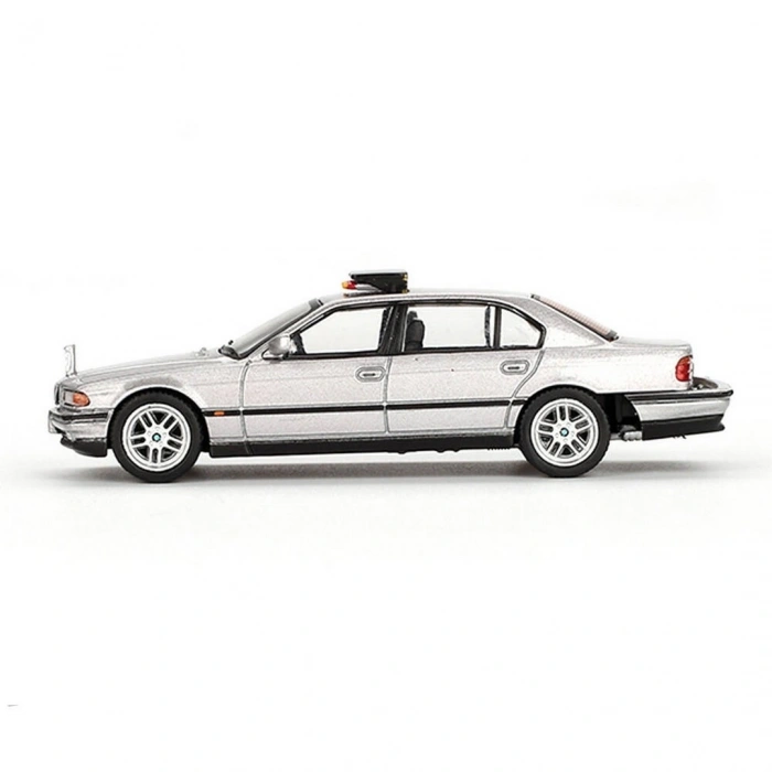 1/64 BMW 750IL Tomorrow Never Dies Blister Paket