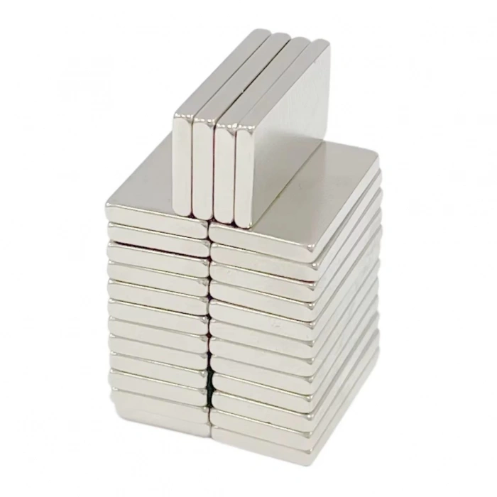 20×10×2 mm N35 Neodyum Mıknatıs – Köşeli, Nikel Kaplama (50’li Set)