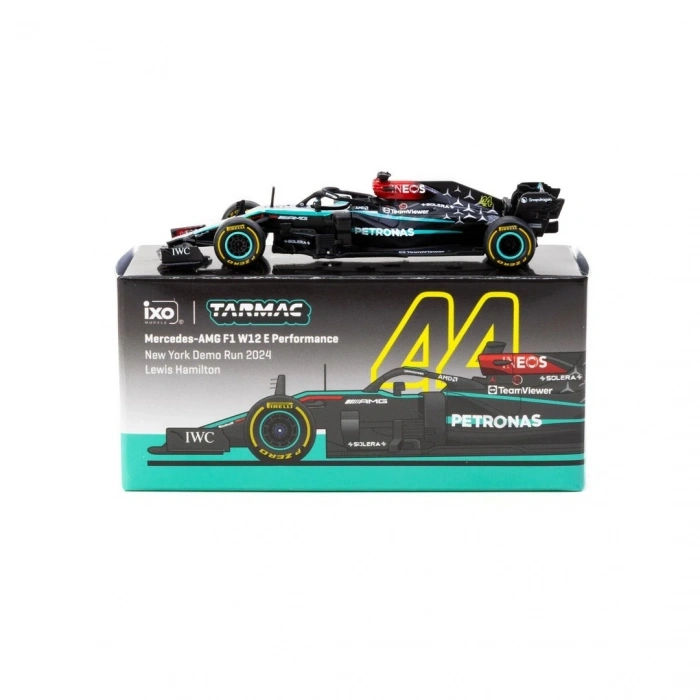 Eco Lounge 1/64 Mercedes-AMG F1 W12 E Performance New York Demo Run 2024 Lewis Hamilton