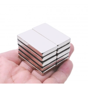 1 adet 40x20x5mm Neodyum Magnet Güçlü N35 Mıknatıs Köşeli Nikel Kaplama
