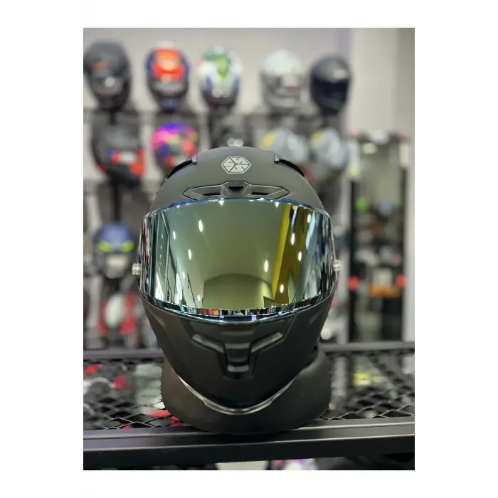 871 Mat Siyah Gold Vizör Kapalı Kask