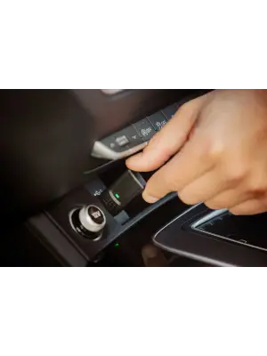 QUADLOCK KABLOSUZ CARPLAY ADAPTORU