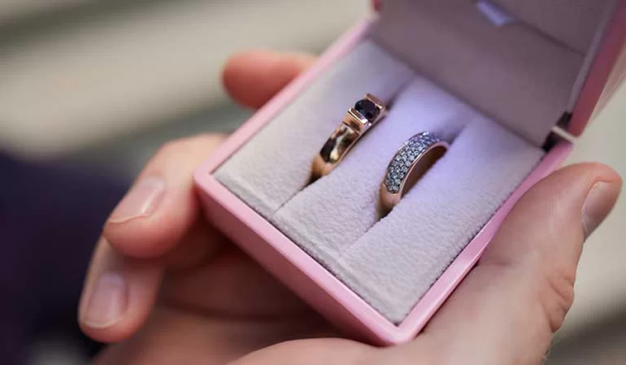 The Differences Between Wedding Ring and Engagement Ring