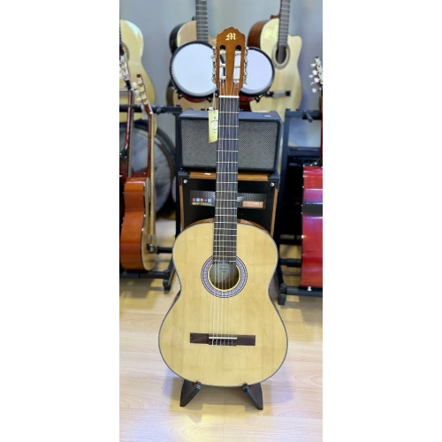 Miguel Angela klasik gitar