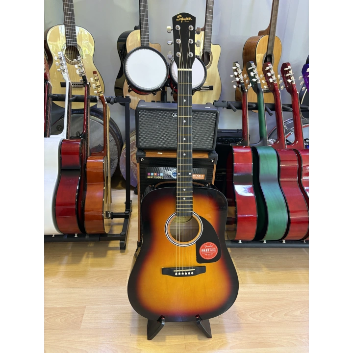 Fender Squier SA-150 Akustik Gitar 4/4 Akustik Gitar