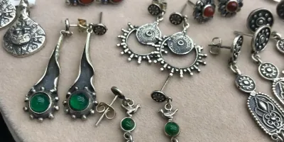 Yüz Şeklinize Uygun Küpe Seçimi Nasıl Yapılır?