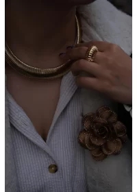 Tırtık Plaka Gold Choker Kolye