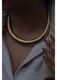 Tırtık Plaka Gold Choker Kolye