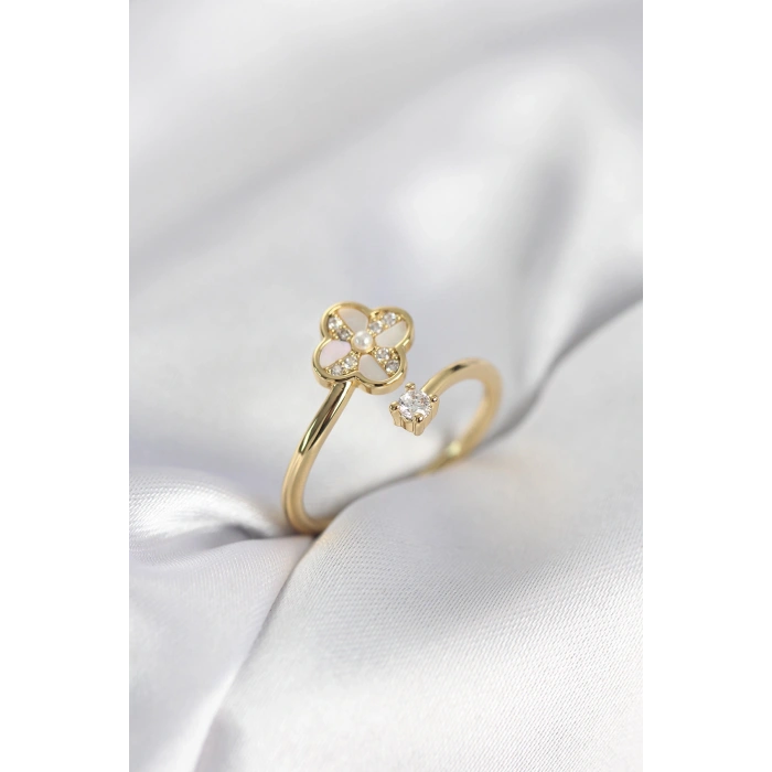 Gold Renk Zirkon Taşlı Yonca Model Kadın Yüzük