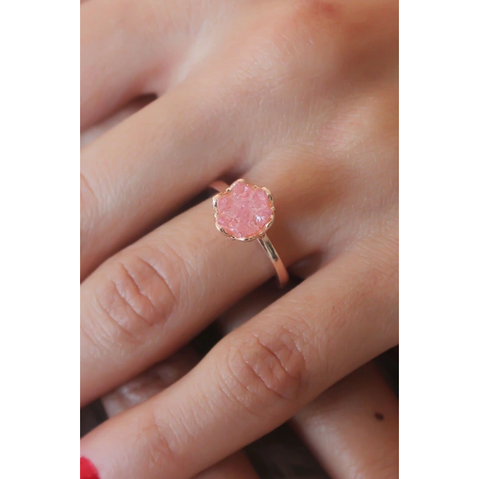 Pembe Lotus Çiçek Figür Gold Renk Kadın Yüzük