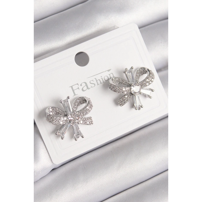 Pirinç Gümüş Renk Zirkon Taşlı Fiyonk Model Kadın Küpe