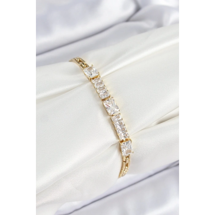 Xuping Pirinç Parçalı Su Yolu Model Gold Renk Kadın Bileklik
