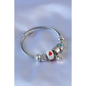 Kalp ve Nazar Boncuk Detaylı Charm Kadın Bileklik