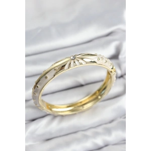 Mineli Pirinç Zirkon Taşlı Bej Desen Motifli Gold Kadın Kelepçe