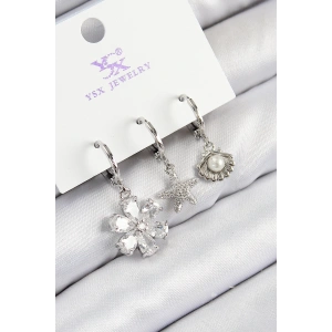 Pirinç Zirkon Taşlı 3lü Çiçek Ve İstiridye Model Gümüş Renk Kadın Küpe