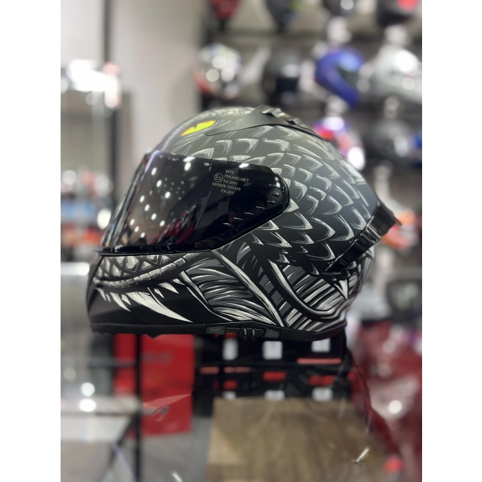 801 Draglax Siyah Beyaz Kapalı Kask Siyah Vizörlü