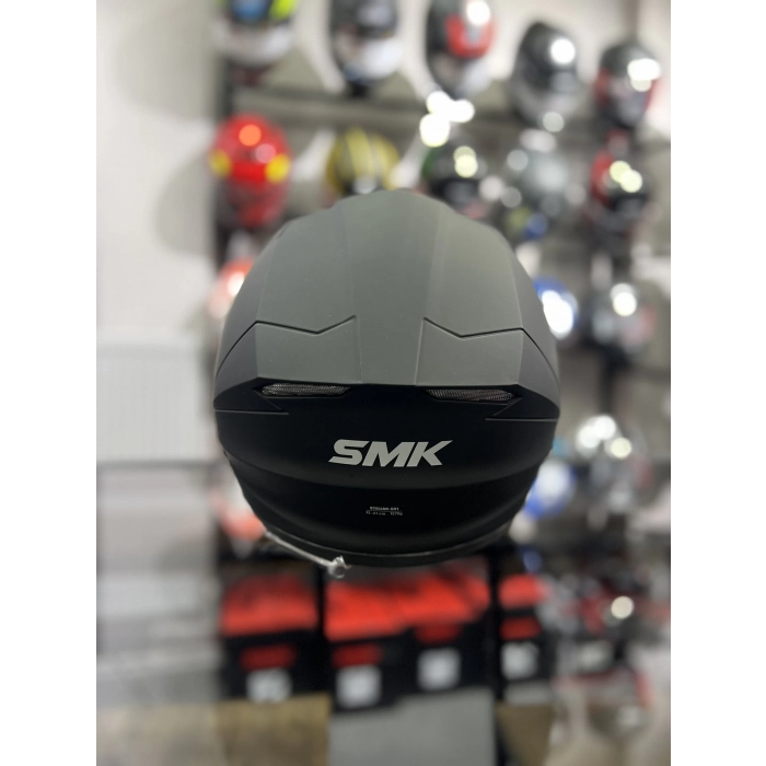 STELLAR MAT SİYAH KAPALI KASK