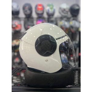 665 Beyaz Yarım Kask Güneş Vizörlü
