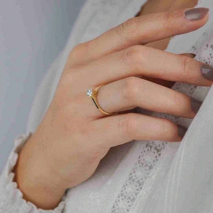 14 Ayar Altın 6 Tırnak Tektaş Yüzük