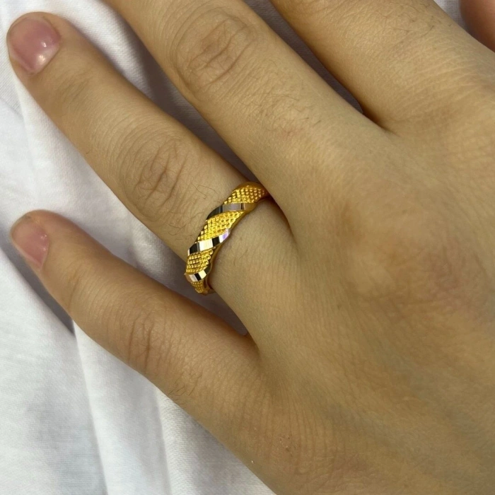 14 AYAR ALTIN ÇAPRAZ YÜZÜK